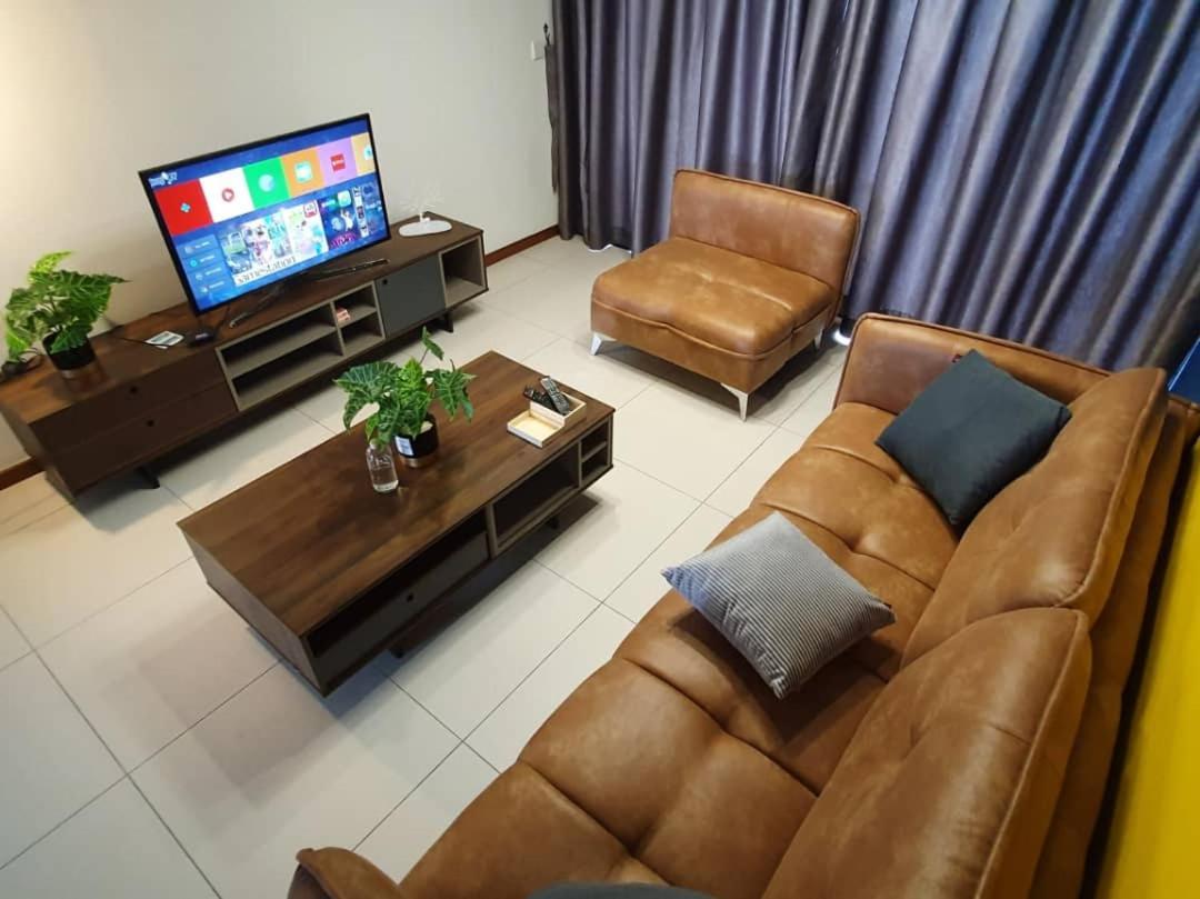 The Landmark By Katana 3Br To 4Br Luxury Seaview Landmark Homestay At Gurney 15-16Pax 无敌海景套房 Tanjung Tokong Екстер'єр фото